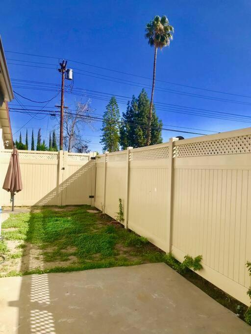 Private Modern Guesthouse With Backyard Los Angeles Extérieur photo